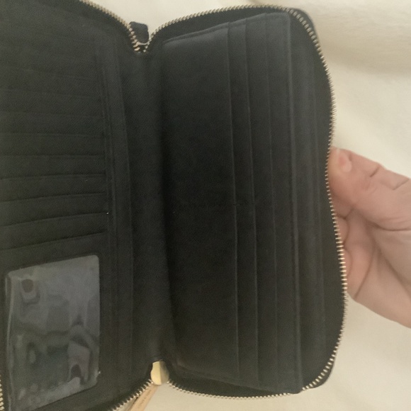 Wallet - Picture 2 of 4